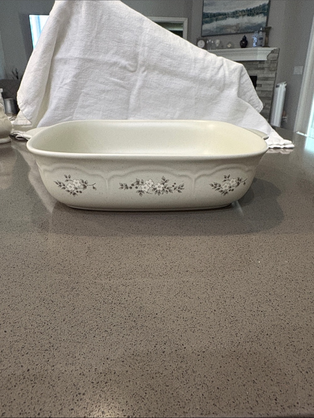Pfaltzgraff Heirloom Cream Square Ceramic Baking Dish with Side Handles